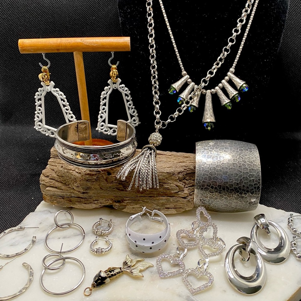 Vintage to modern jewelry necklace earrings lot 13 pieces